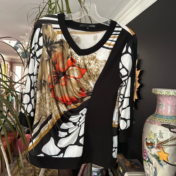 Ness Multicolor Abstract Floral Women's Top Smal - Picture 12 of 15